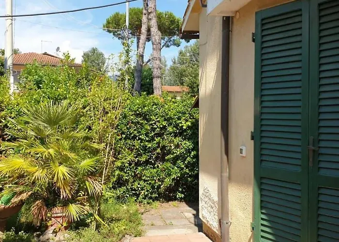 La Casina Di Nyaraló Forte dei Marmi
