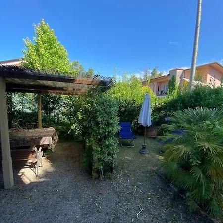 펜션 La Casina Di 포르데데이마르미
